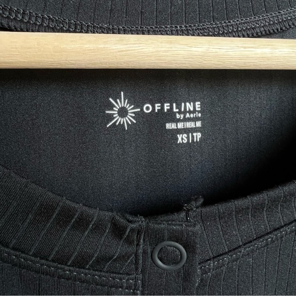 Aerie Crop Top Snap Tee - Picture 3 of 3